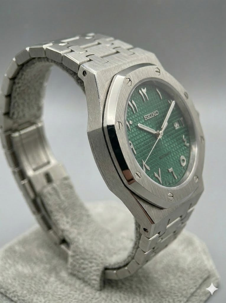 green arabic dial