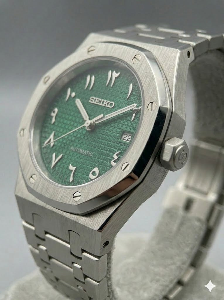 green arabic dial